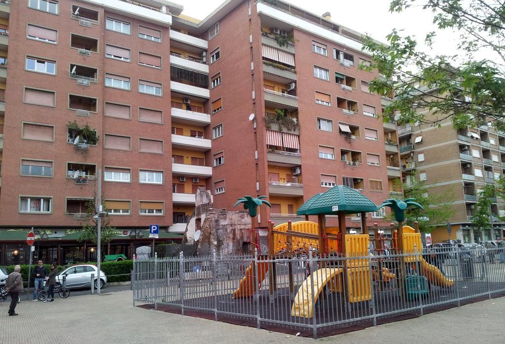 Jazz Style Home, Rome